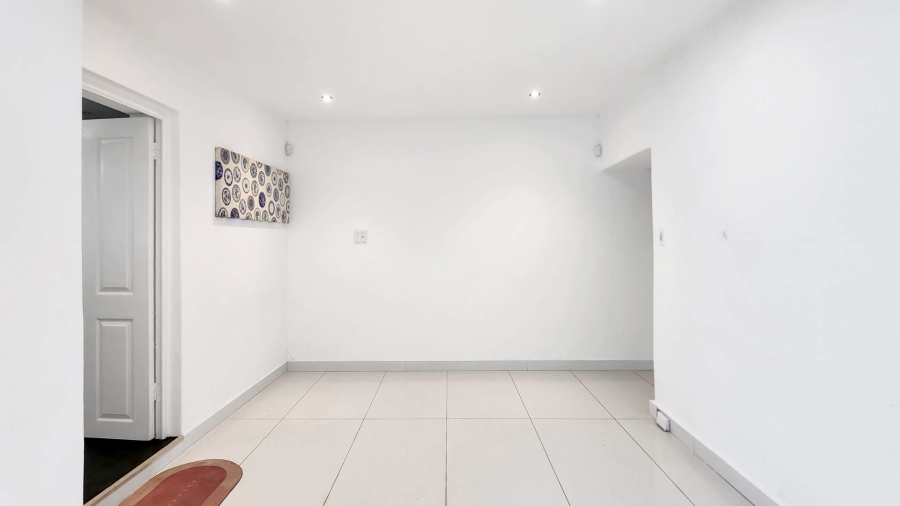1 Bedroom Property for Sale in Schotschekloof Western Cape